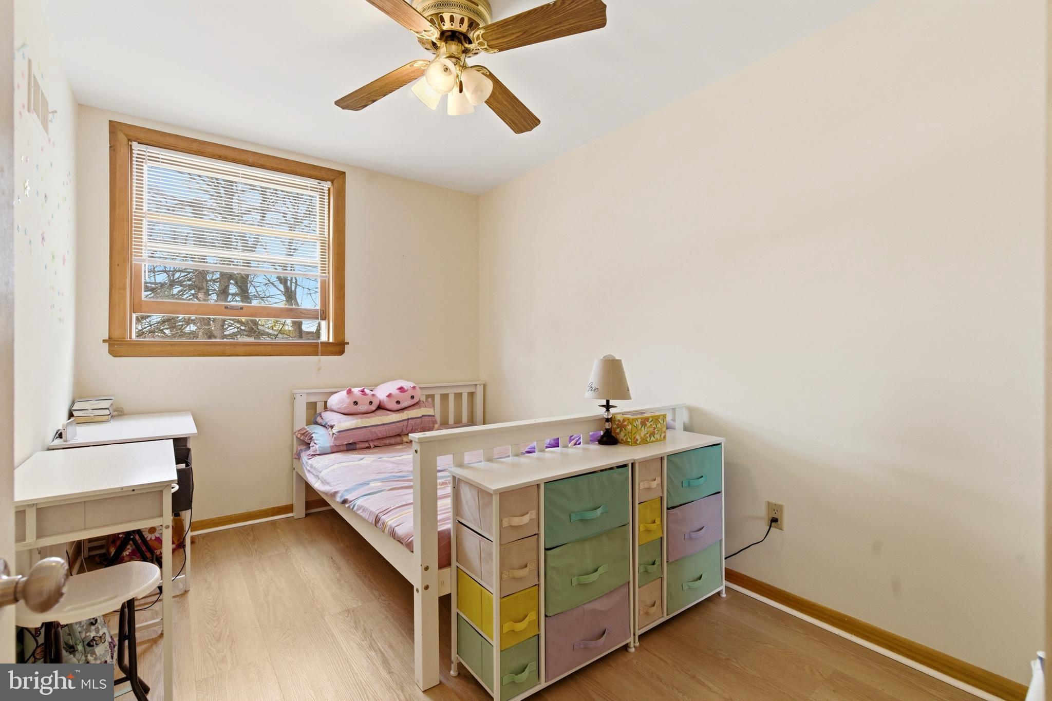 BUSTLETON - Residential