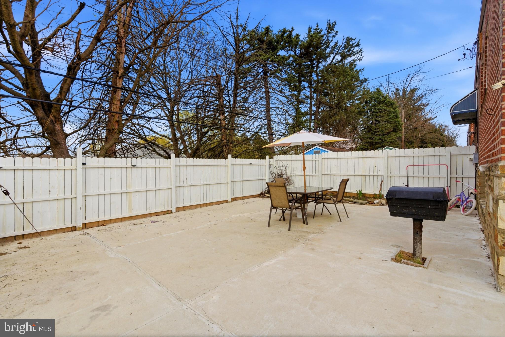 BUSTLETON - Residential