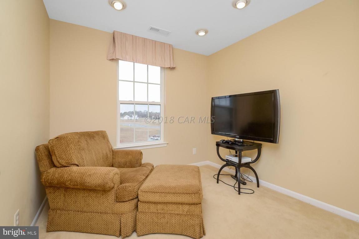 CEDAR COMMONS - Residential