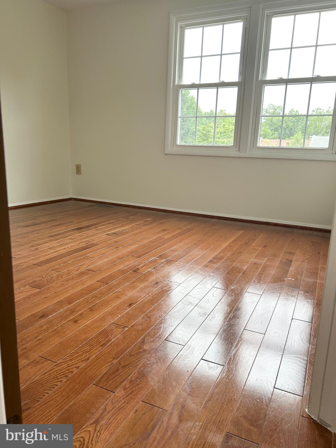 CHARLENE - Residential