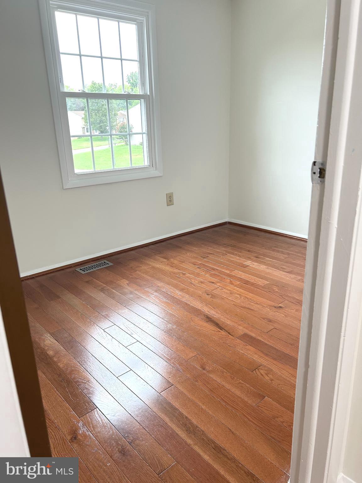 CHARLENE - Residential