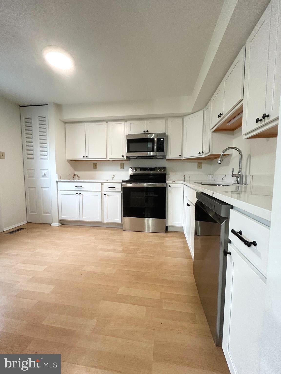 CHARLENE - Residential