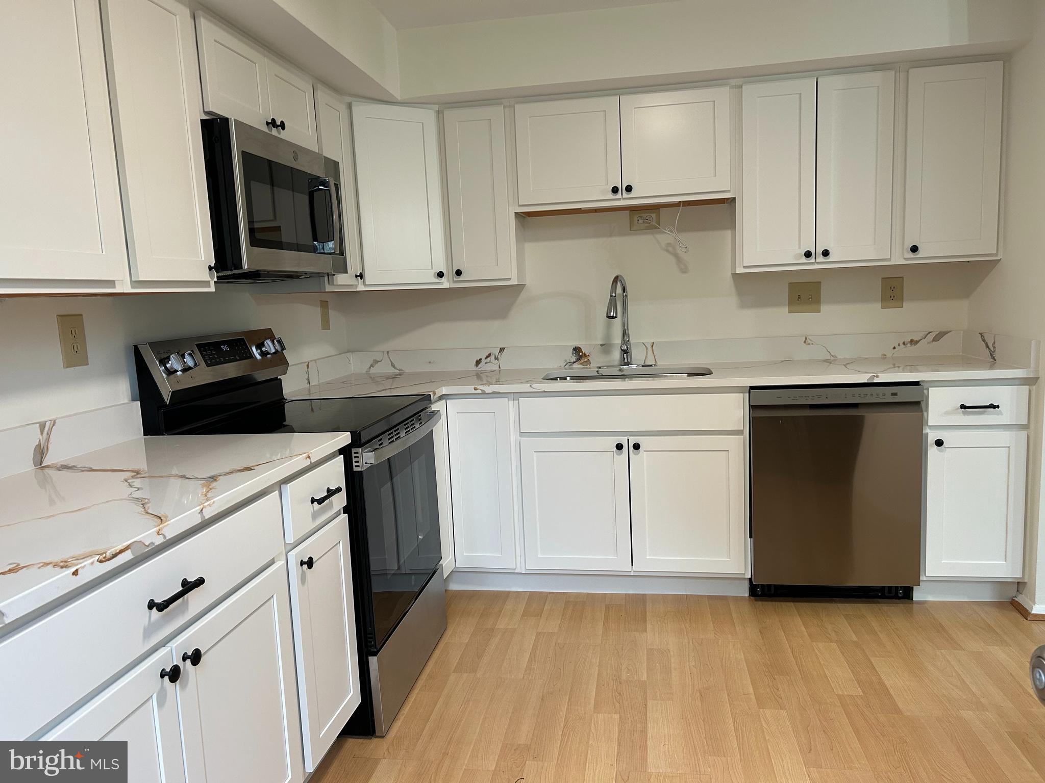 CHARLENE - Residential