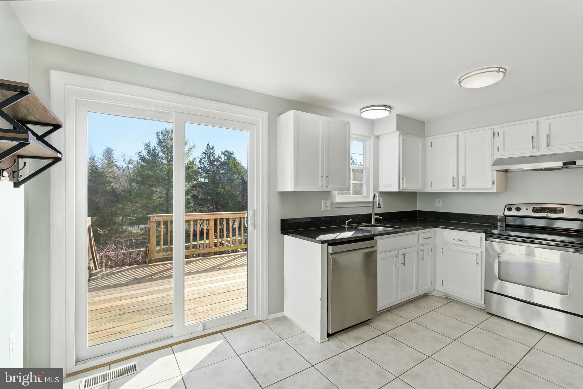 COUNTRYSIDE - Residential