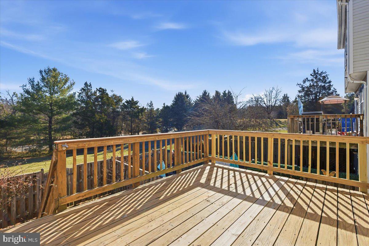 COUNTRYSIDE - Residential