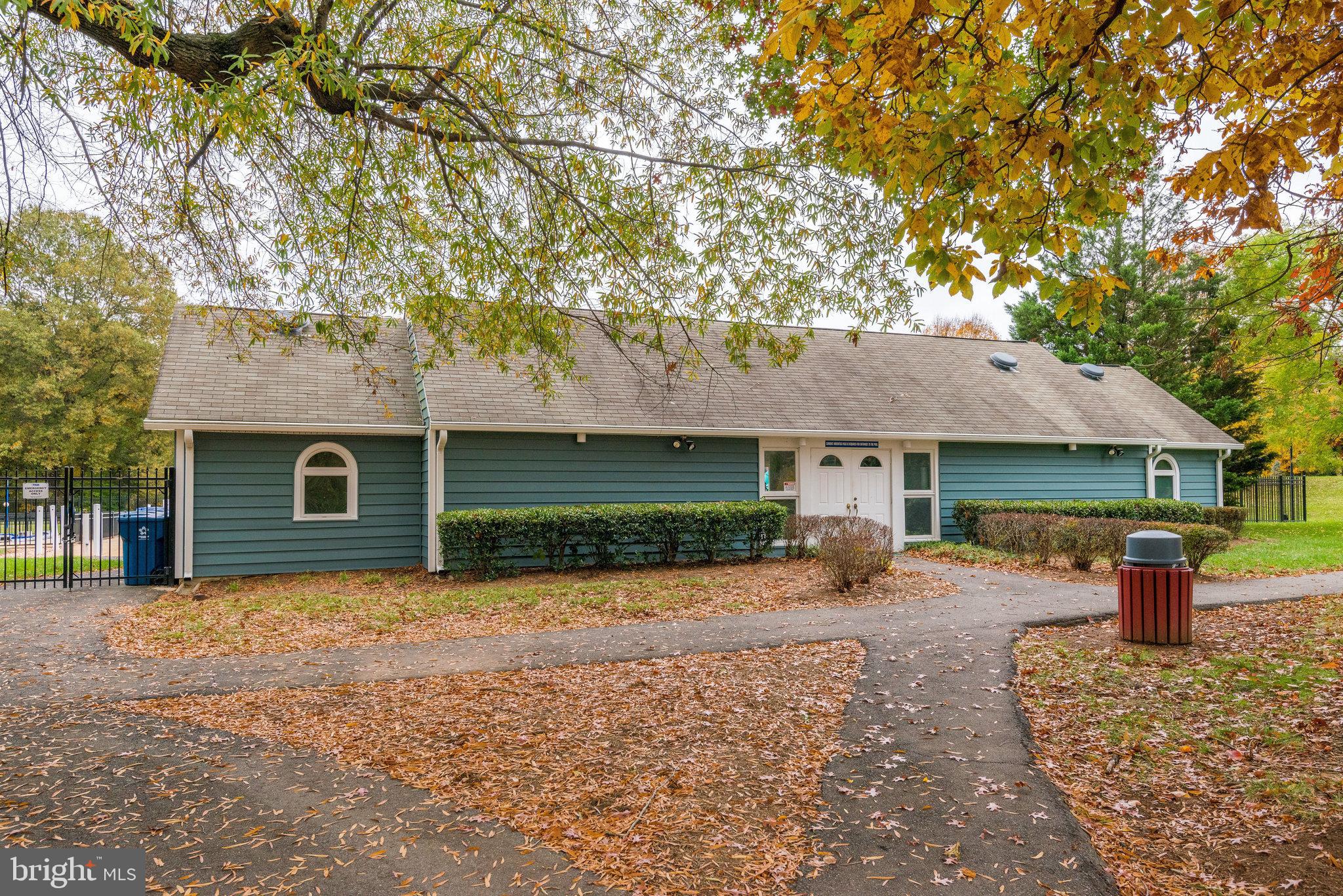 COUNTRYSIDE - Residential