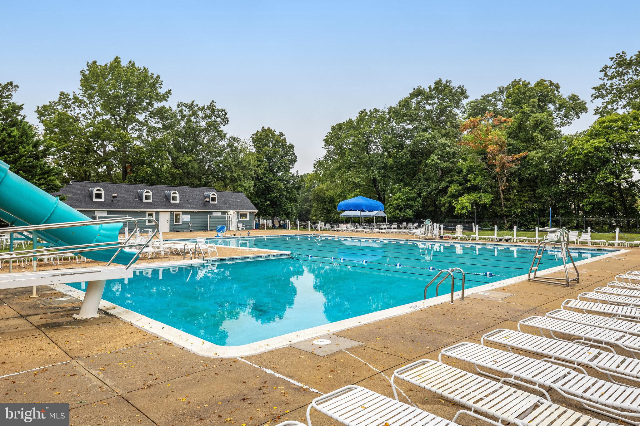 COUNTRYSIDE - Residential