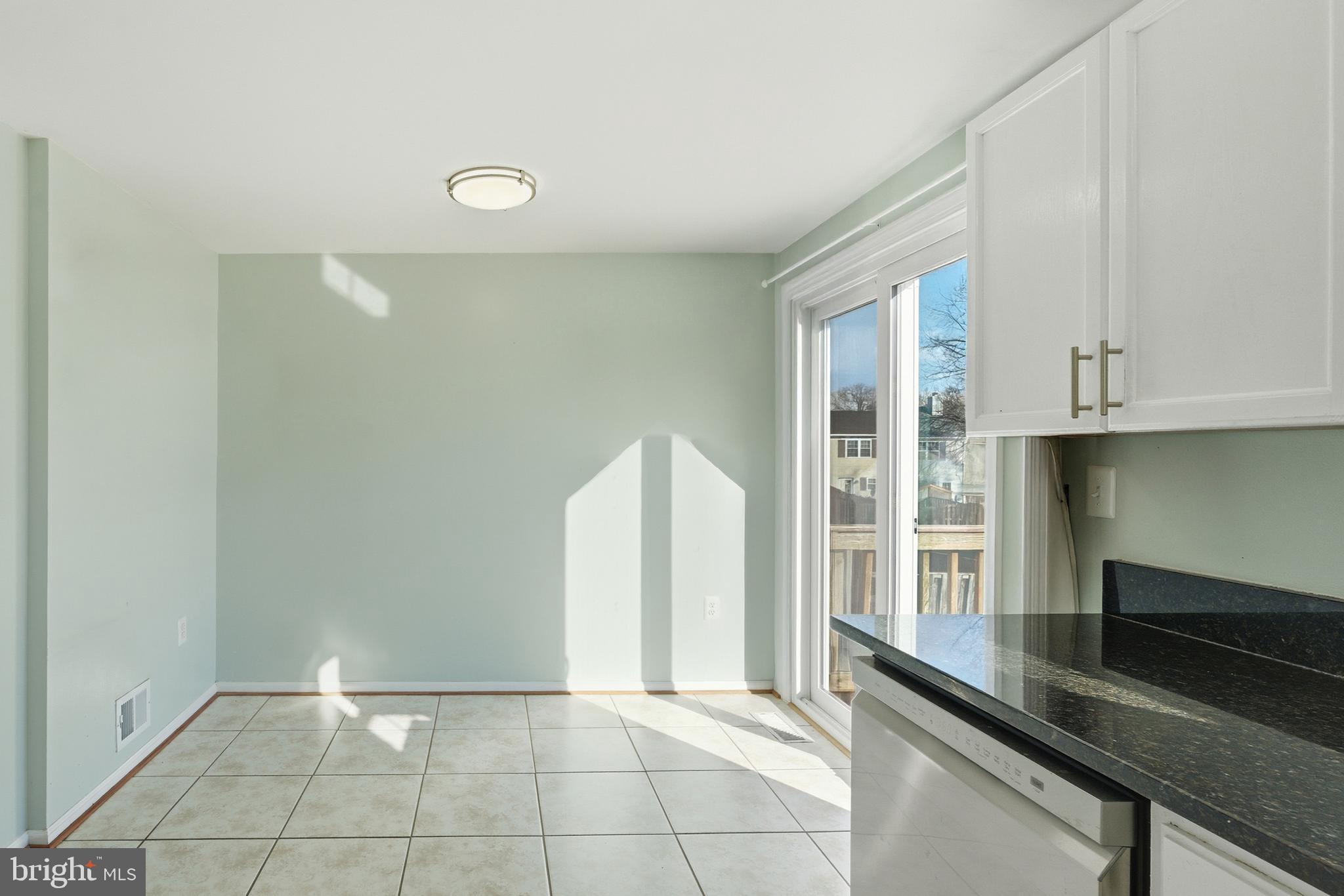 COUNTRYSIDE - Residential