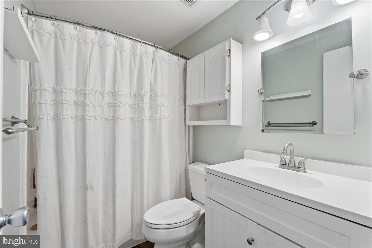 COUNTRYSIDE - Residential