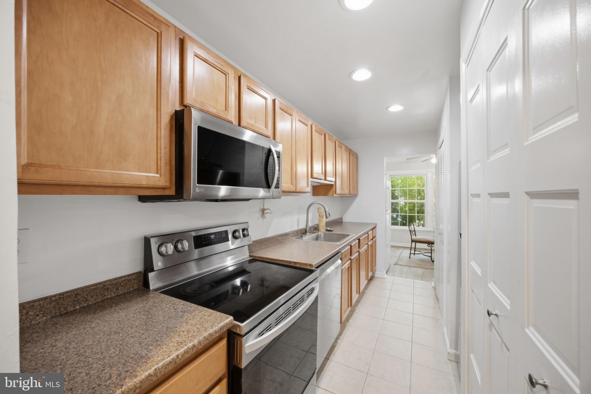 6315 HILLARY COURT