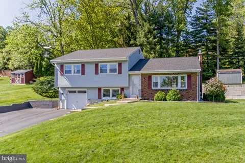 7 Maplewood Road, Milford, NJ MLS: NJHT2003826