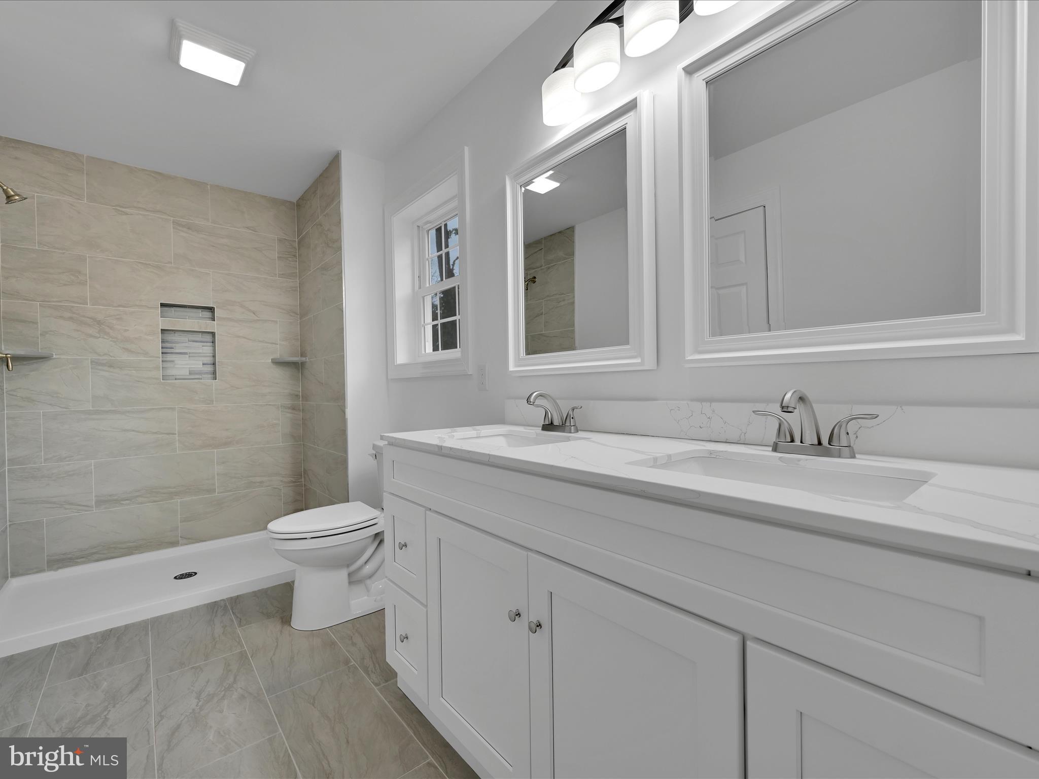 LAKE WYNONAH - Residential