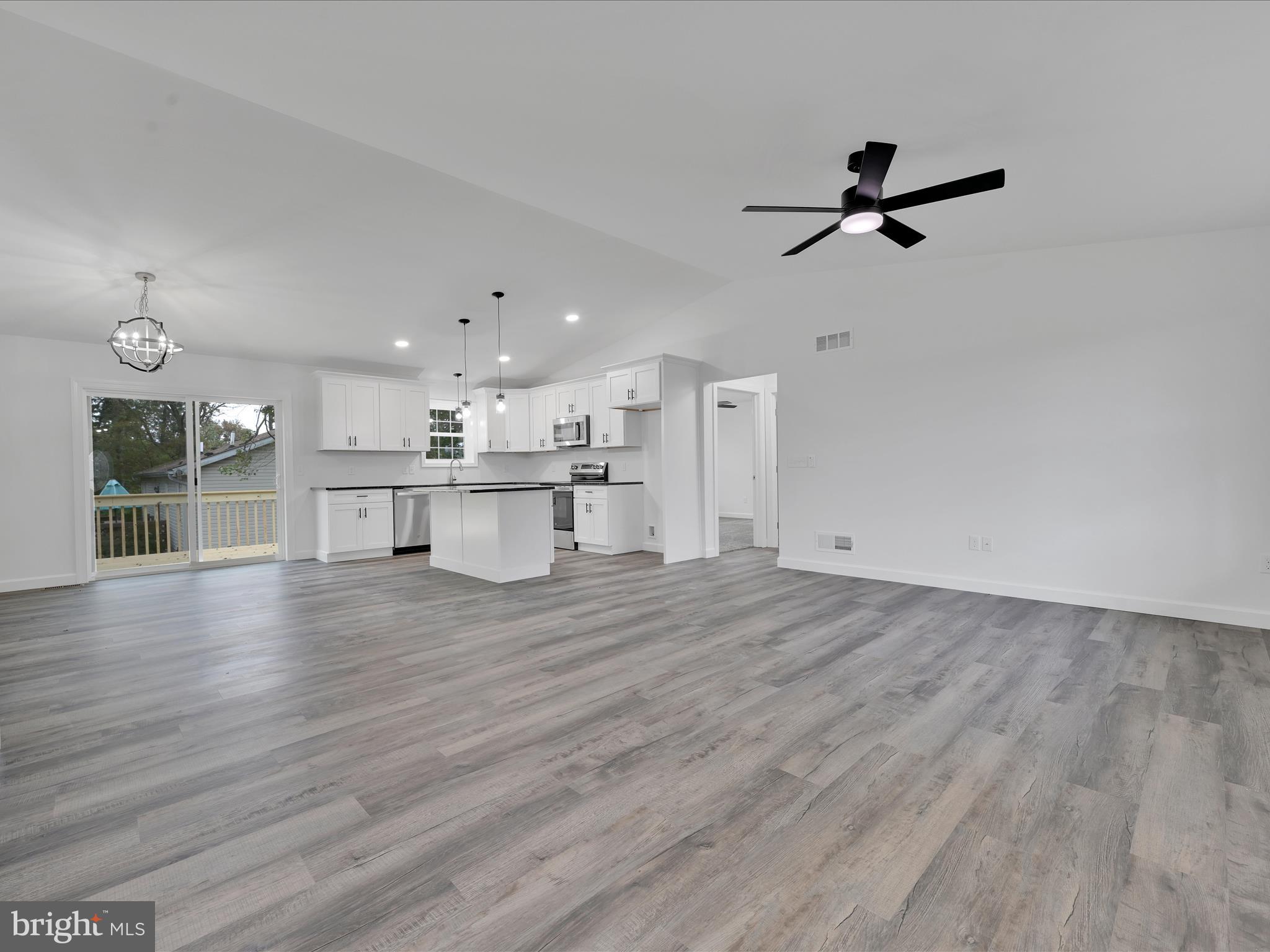 LAKE WYNONAH - Residential