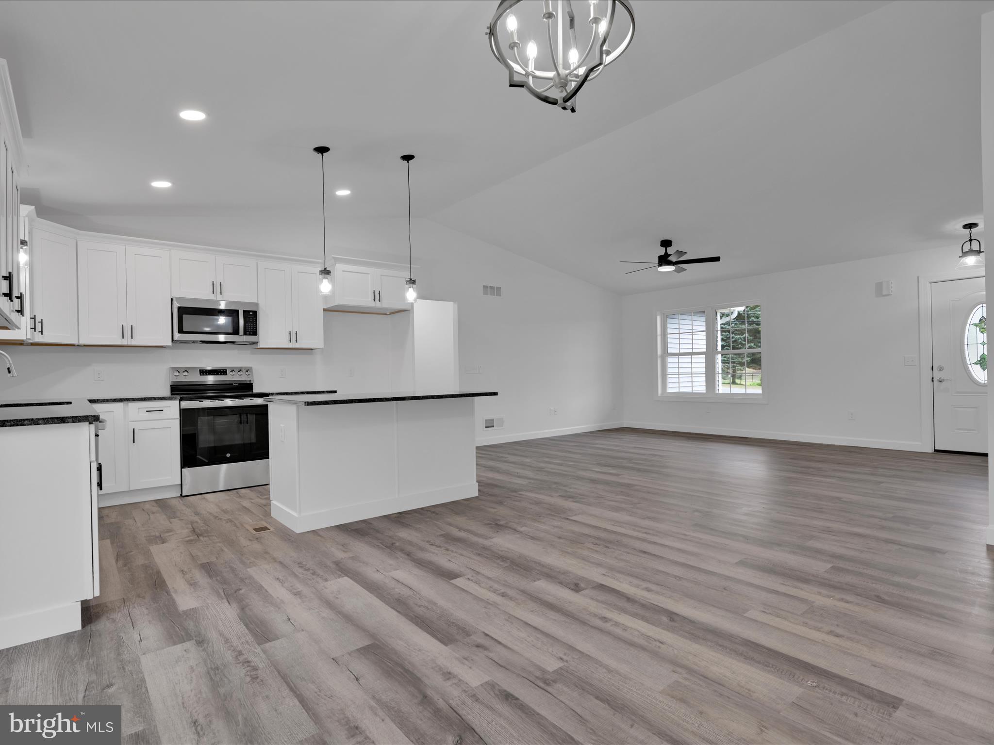 LAKE WYNONAH - Residential