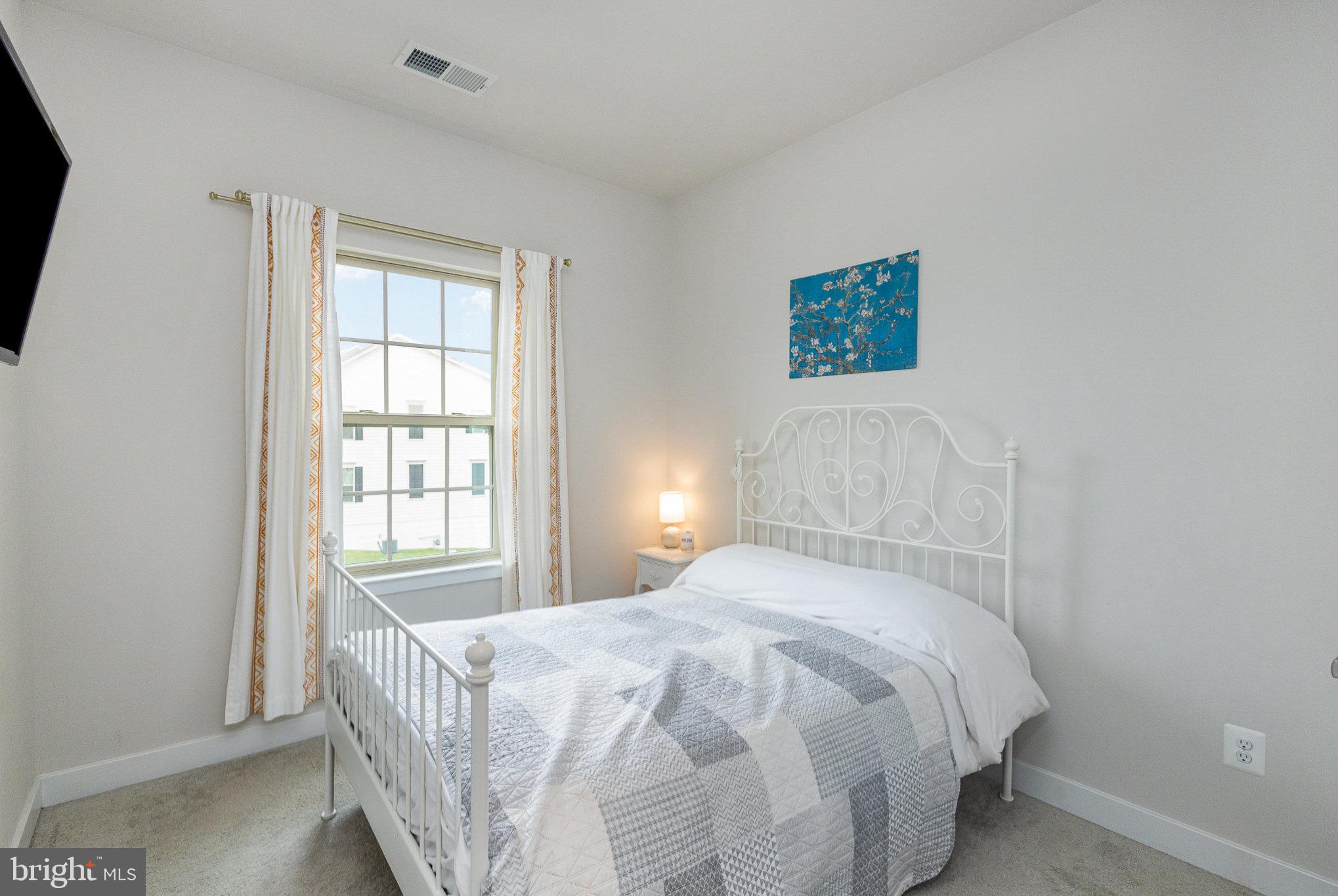 POTOMAC SHORES - Residential