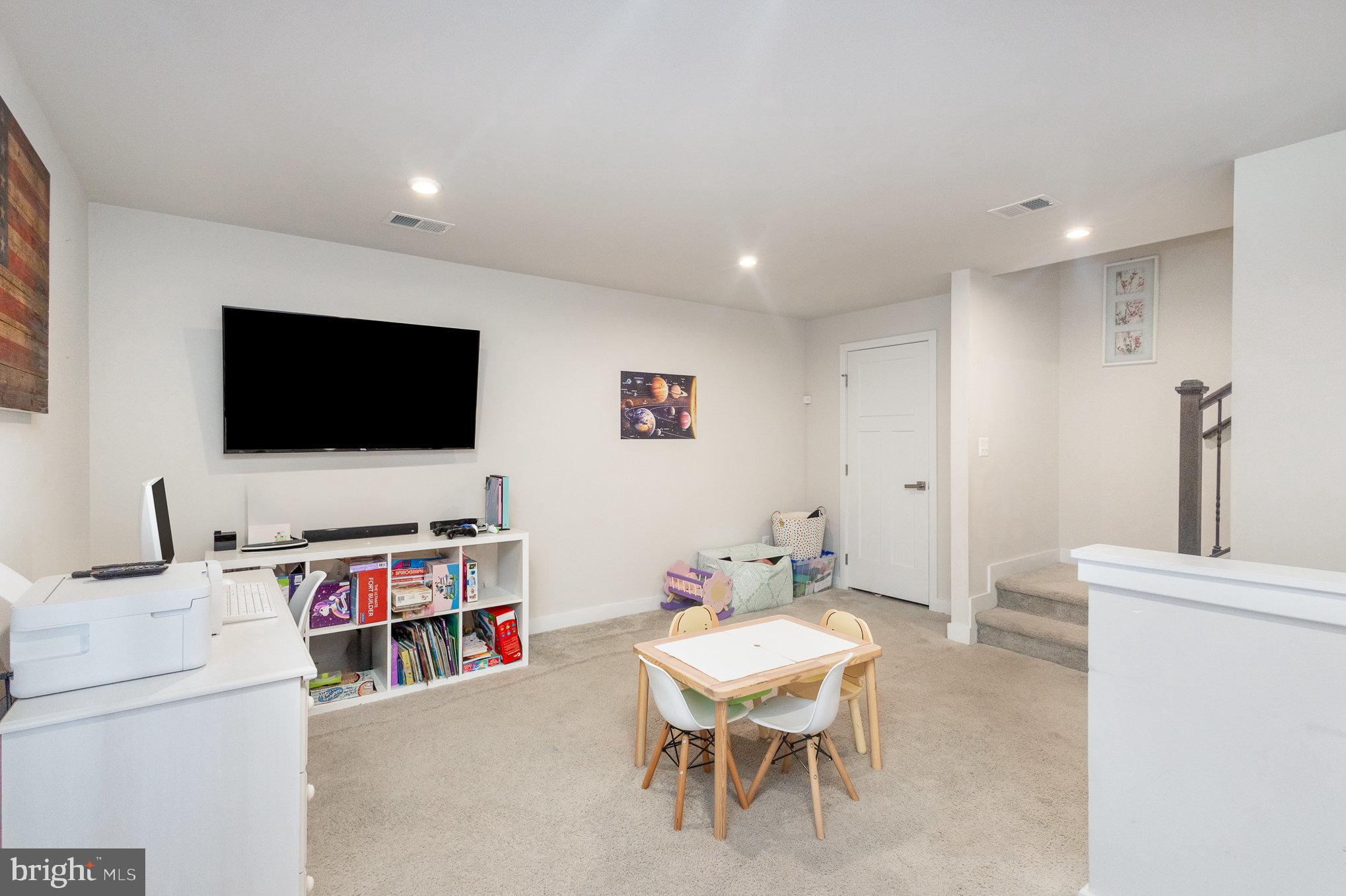 POTOMAC SHORES - Residential