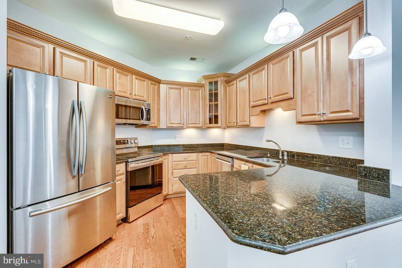 24701 BYRNE MEADOW SQUARE 100