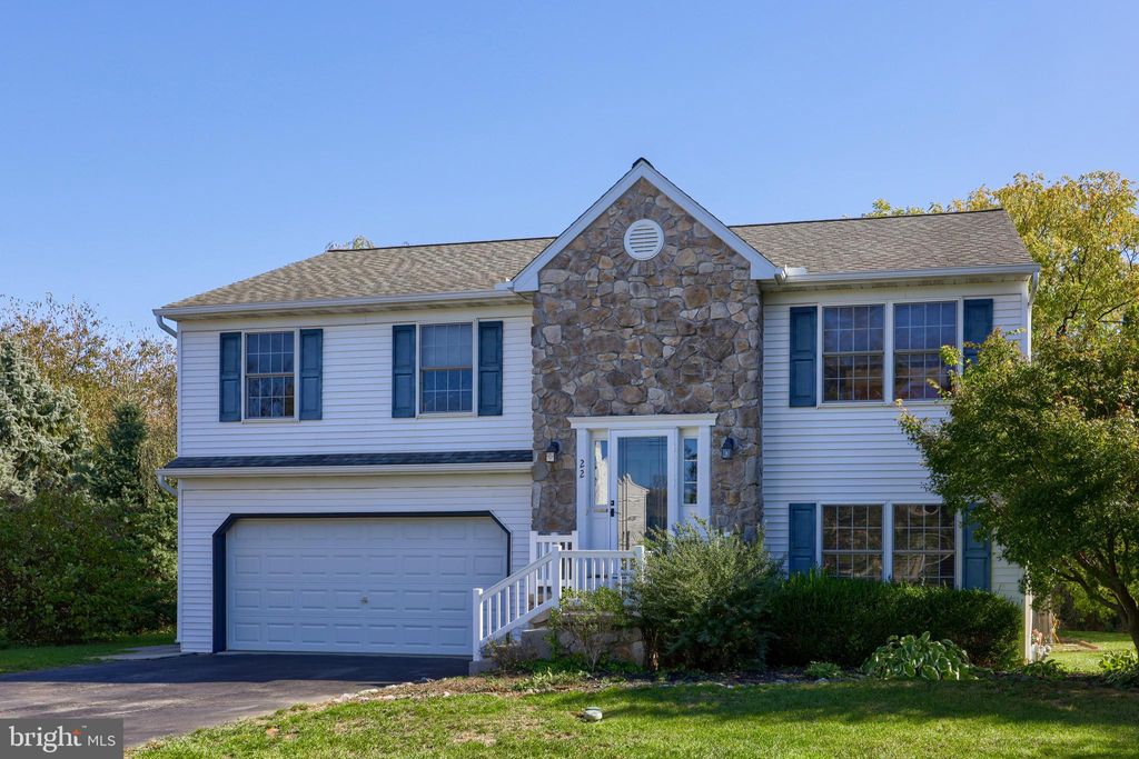 Photo of 22 E Grant Street, LITITZ, PA 17543 (MLS # PALA2058714)