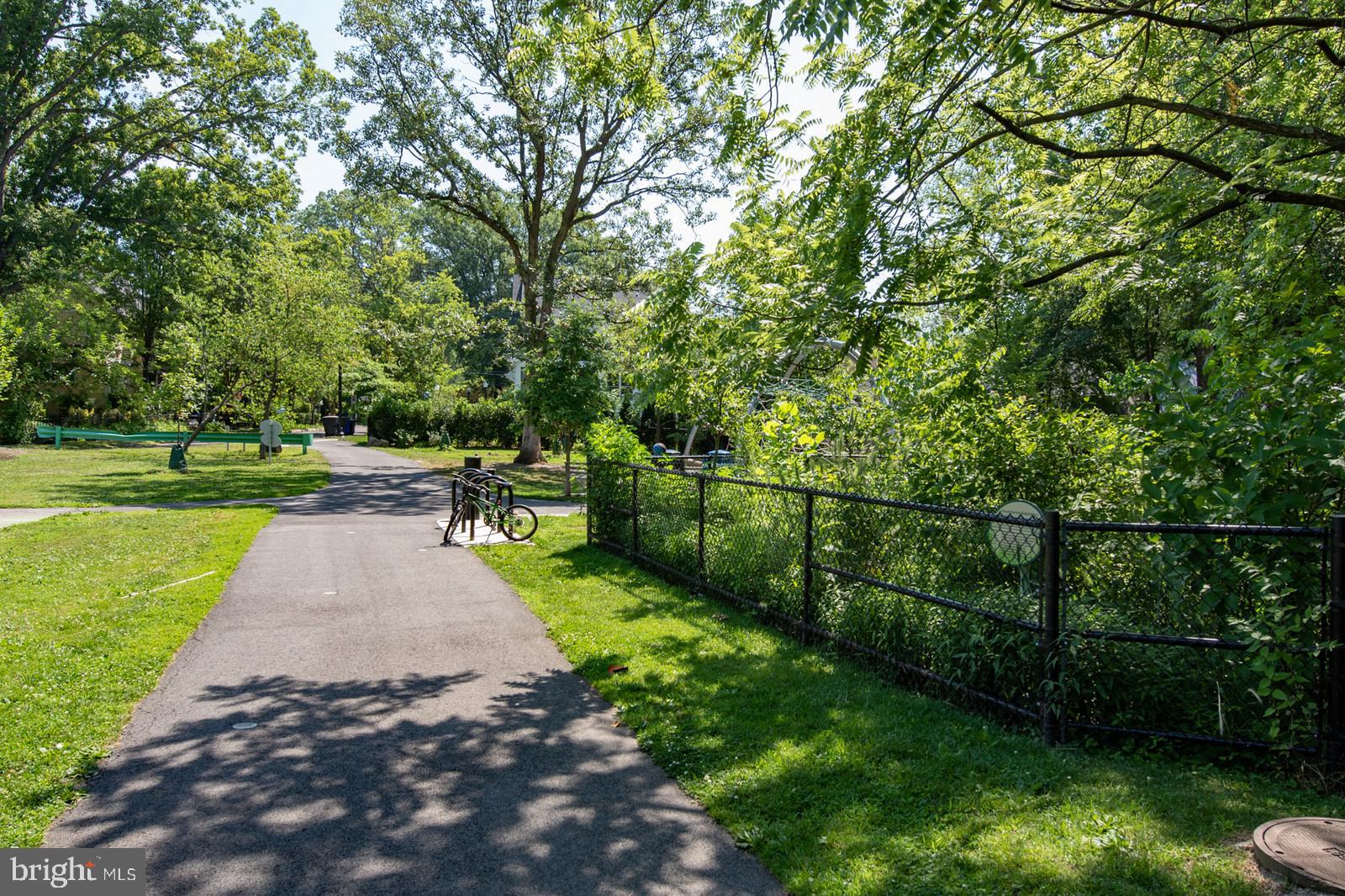 WAYCROFT WOODLAWN - Residential Lease