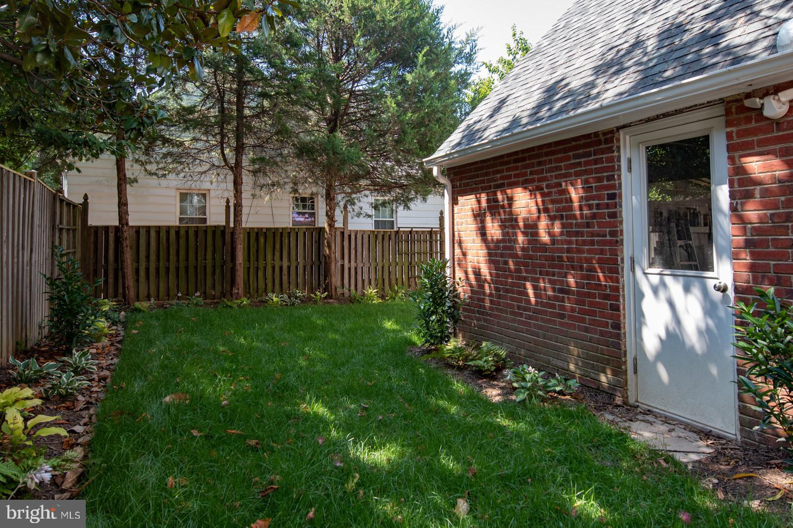 WAYCROFT WOODLAWN - Residential Lease