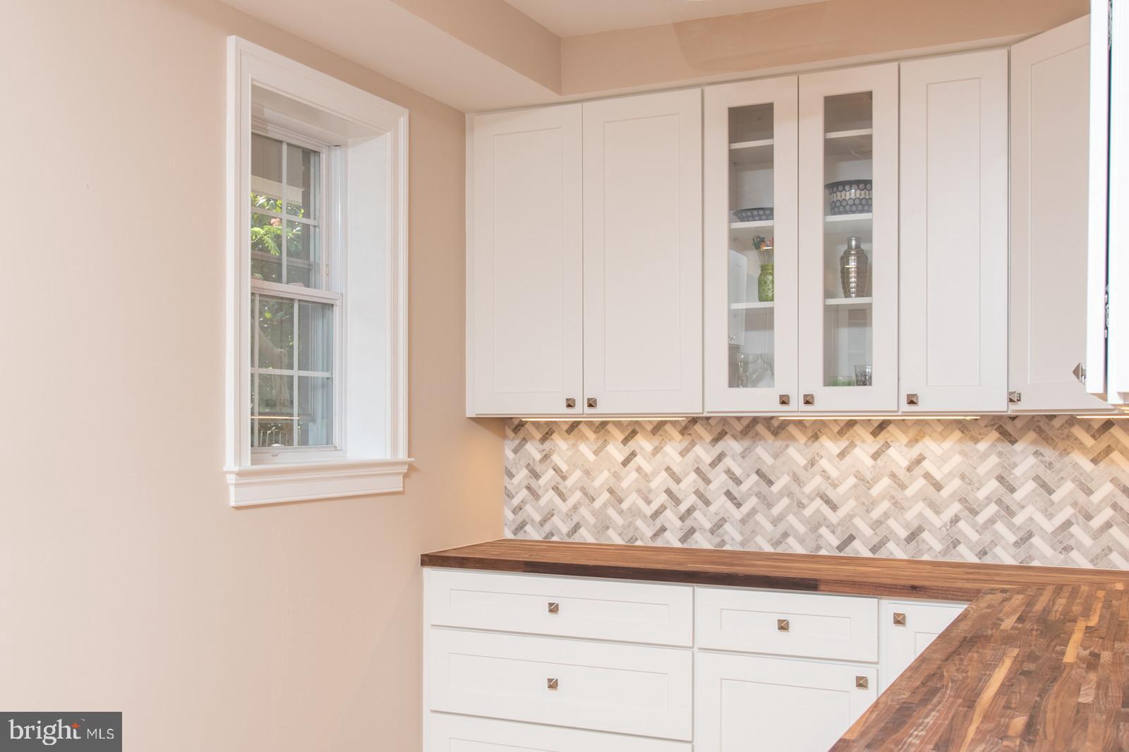 WAYCROFT WOODLAWN - Residential Lease