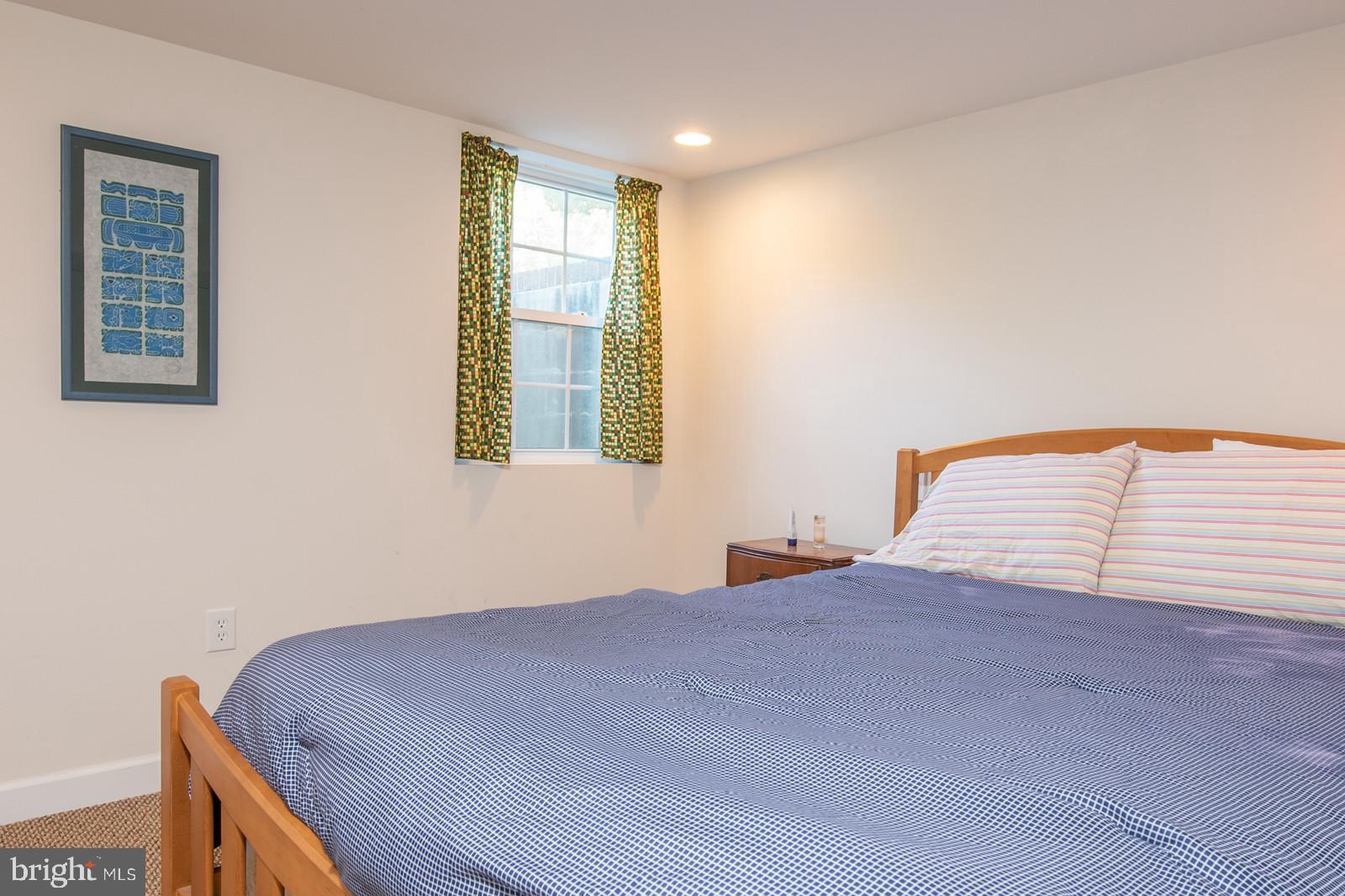 WAYCROFT WOODLAWN - Residential Lease