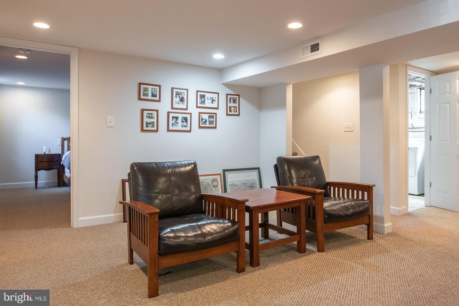 WAYCROFT WOODLAWN - Residential Lease