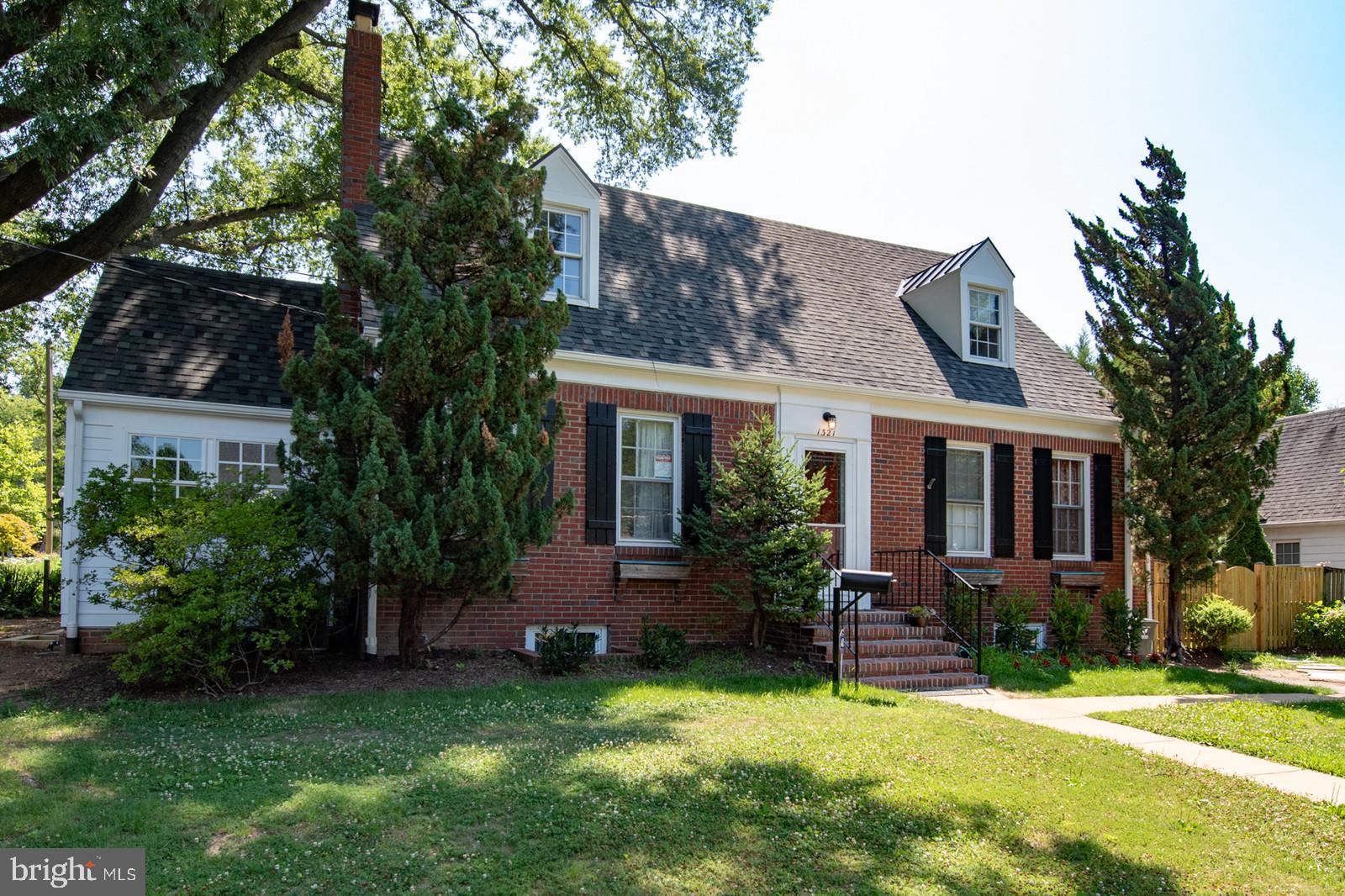 WAYCROFT WOODLAWN - Residential Lease