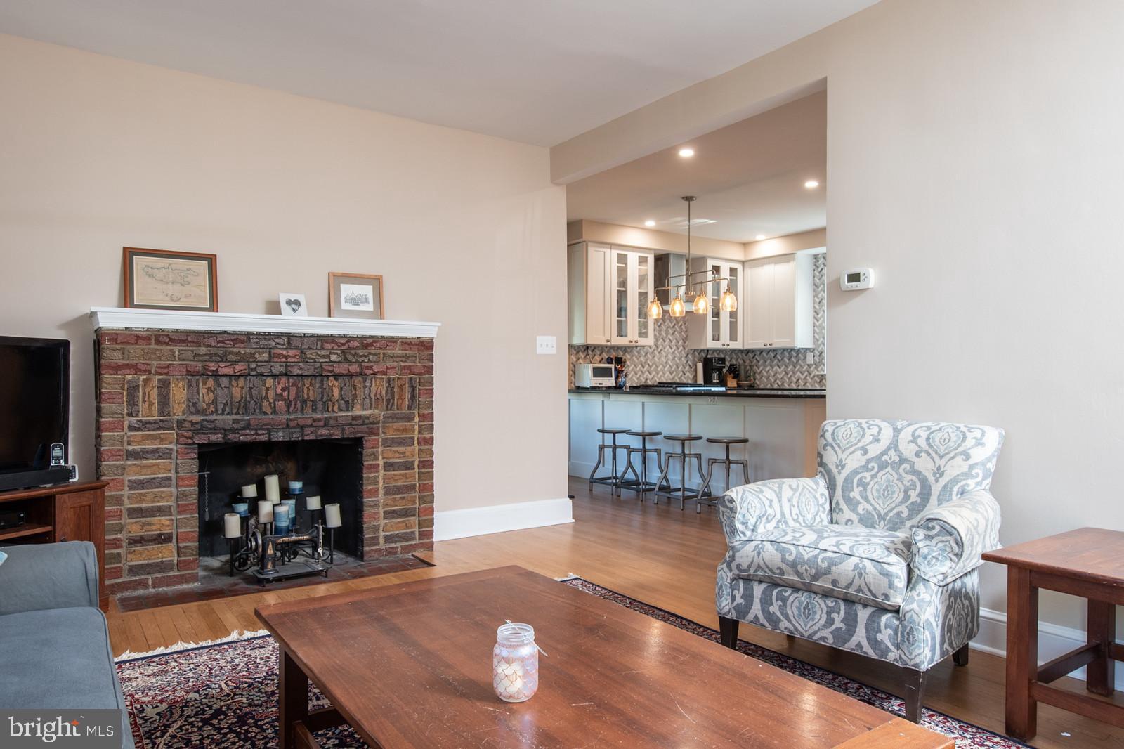 WAYCROFT WOODLAWN - Residential Lease