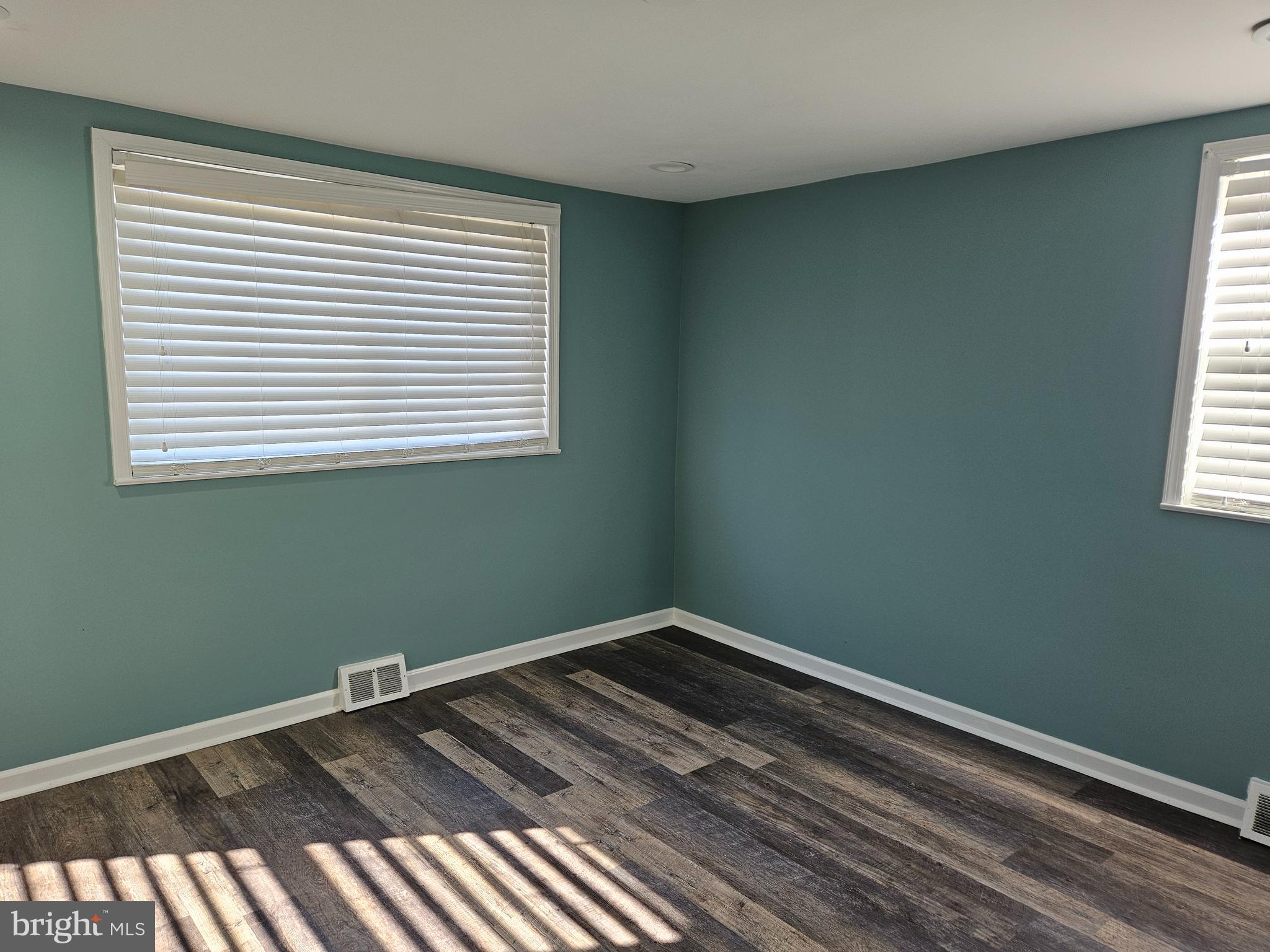 VALLEY FORGE HOMES - Residential Lease