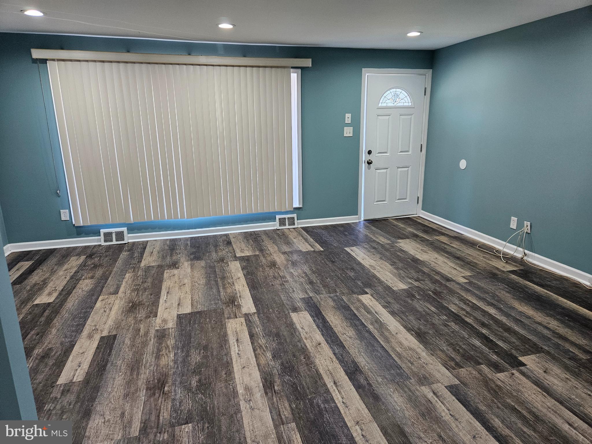 VALLEY FORGE HOMES - Residential Lease