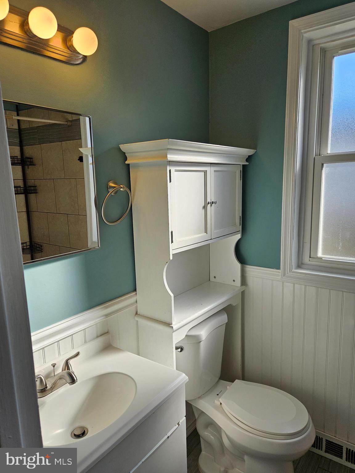 VALLEY FORGE HOMES - Residential Lease