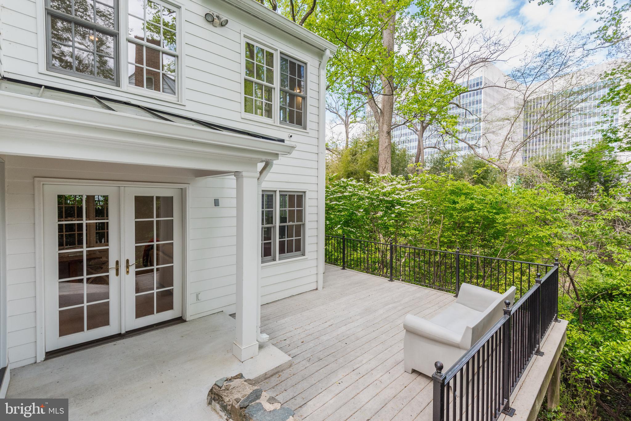 TARRYTOWN PARK - Residential