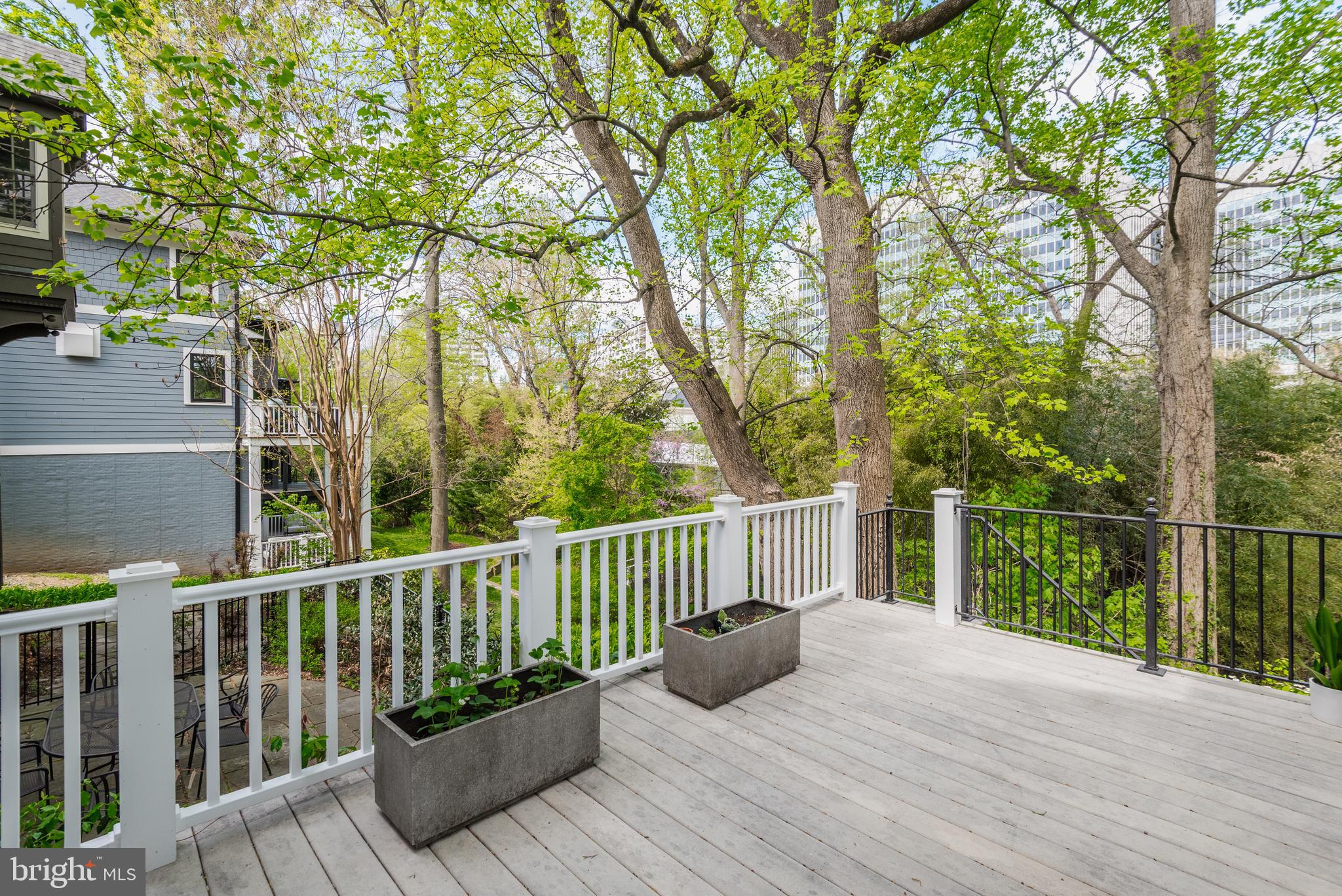 TARRYTOWN PARK - Residential