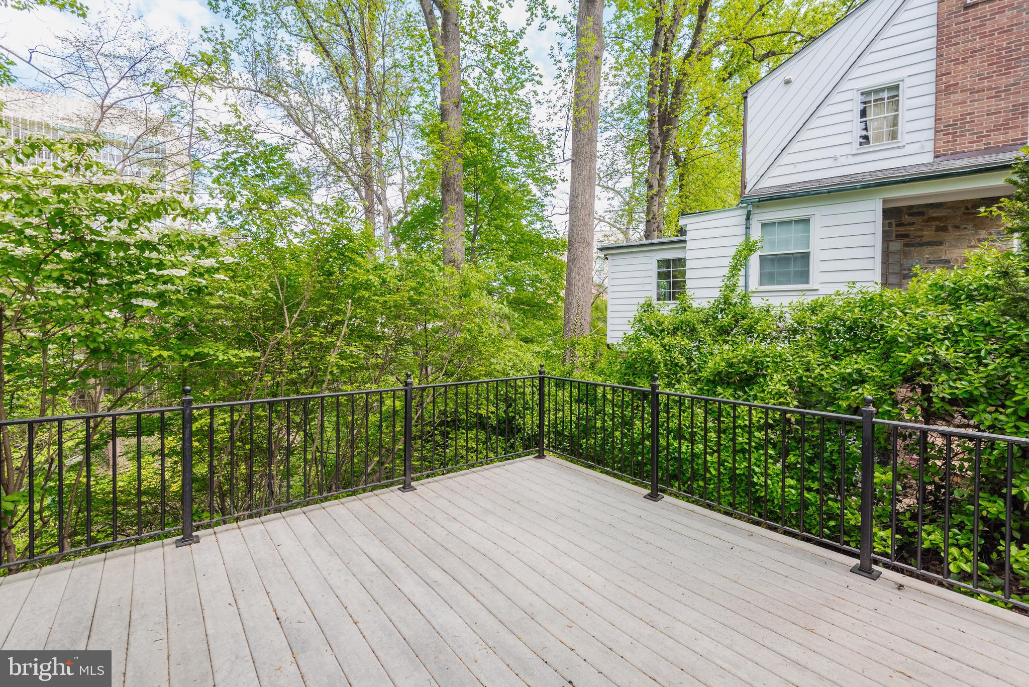 TARRYTOWN PARK - Residential