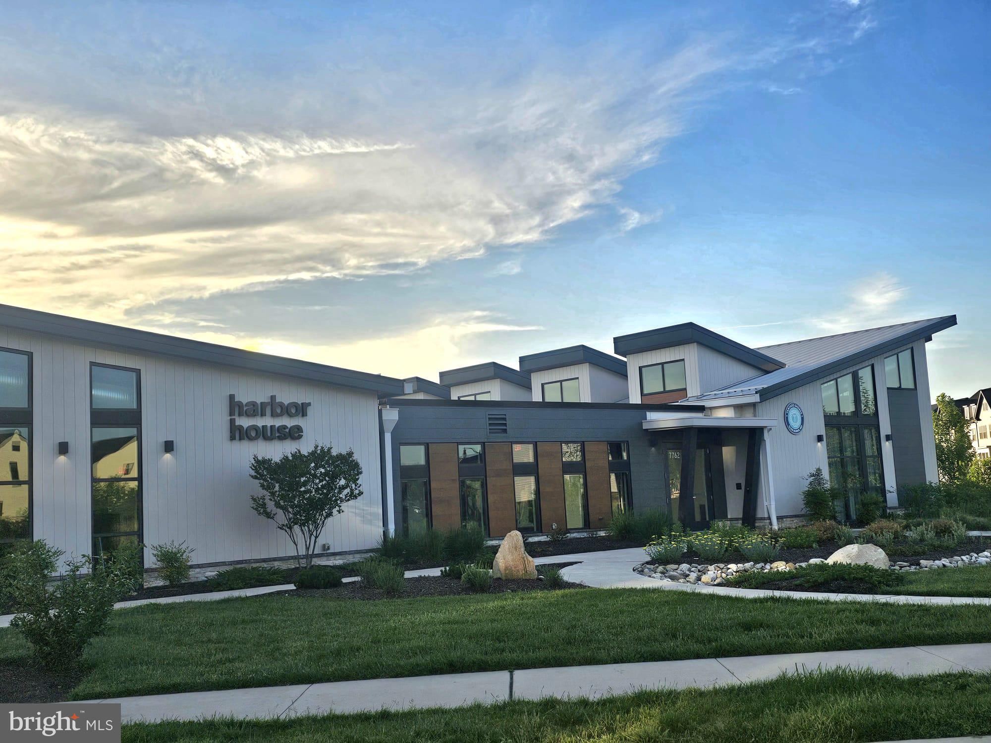 TANYARD SHORES - Residential Lease