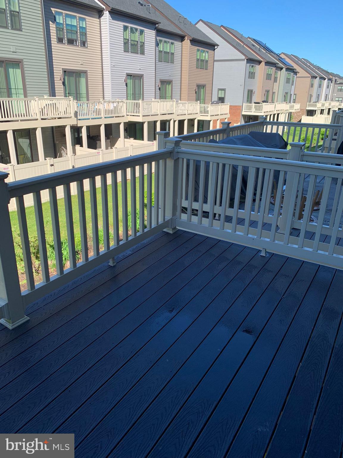 TANYARD SHORES - Residential Lease