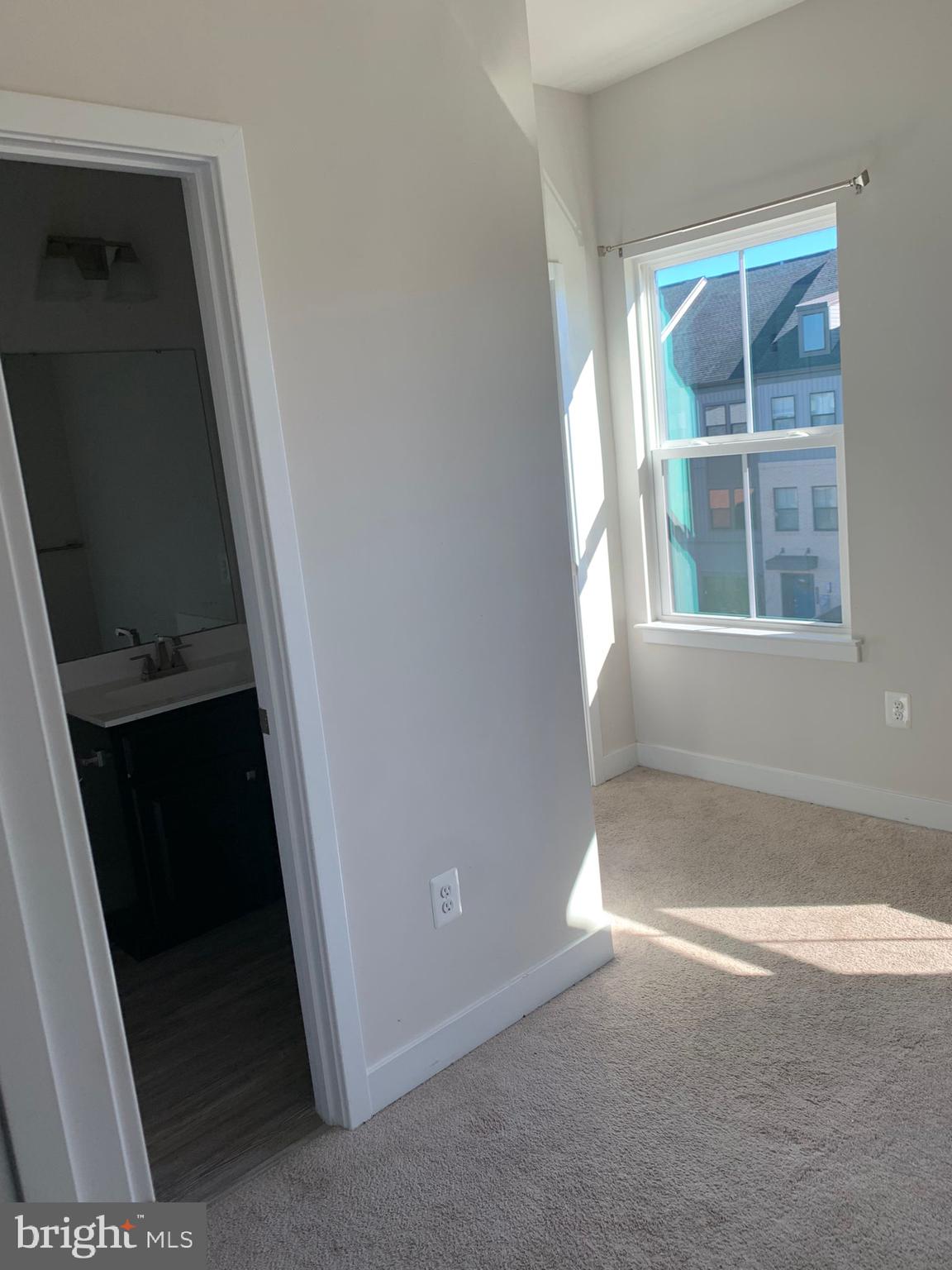 TANYARD SHORES - Residential Lease