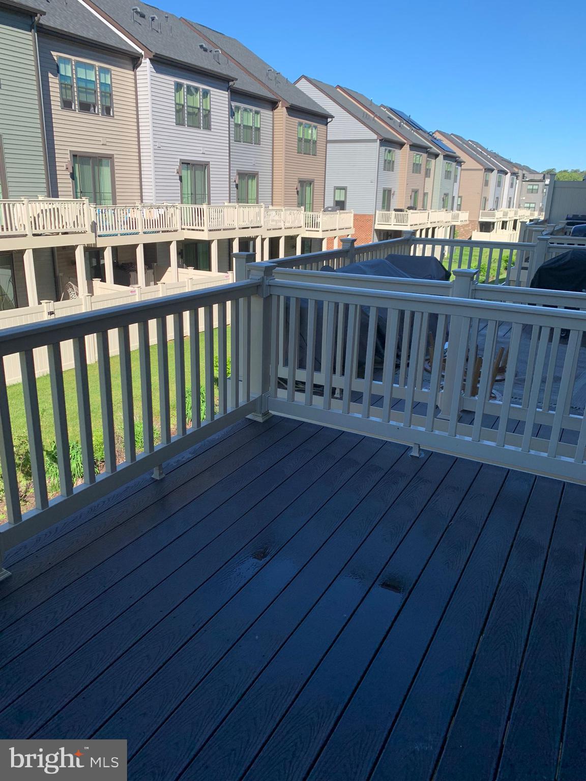 TANYARD SHORES - Residential Lease