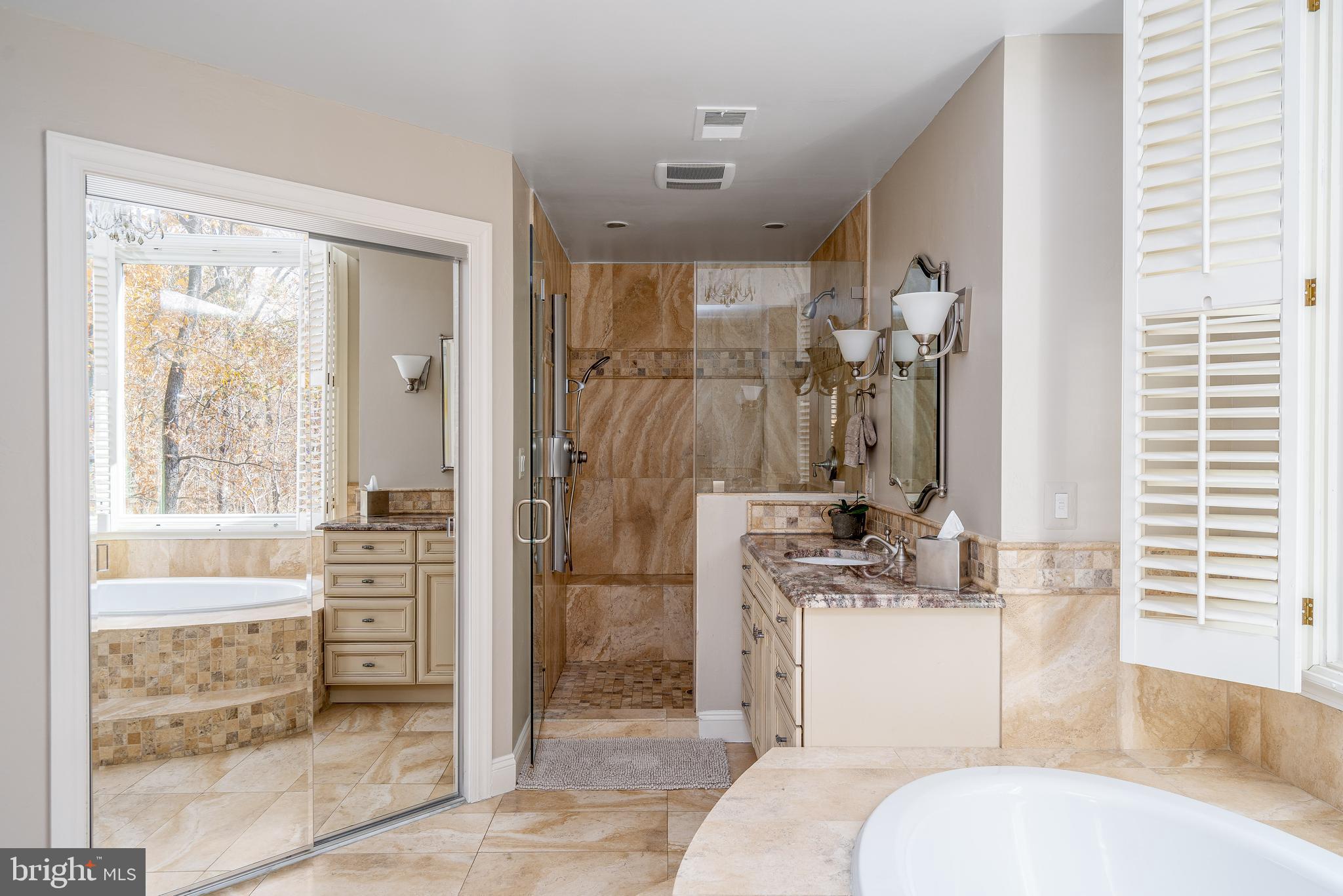 RESTON - Residential