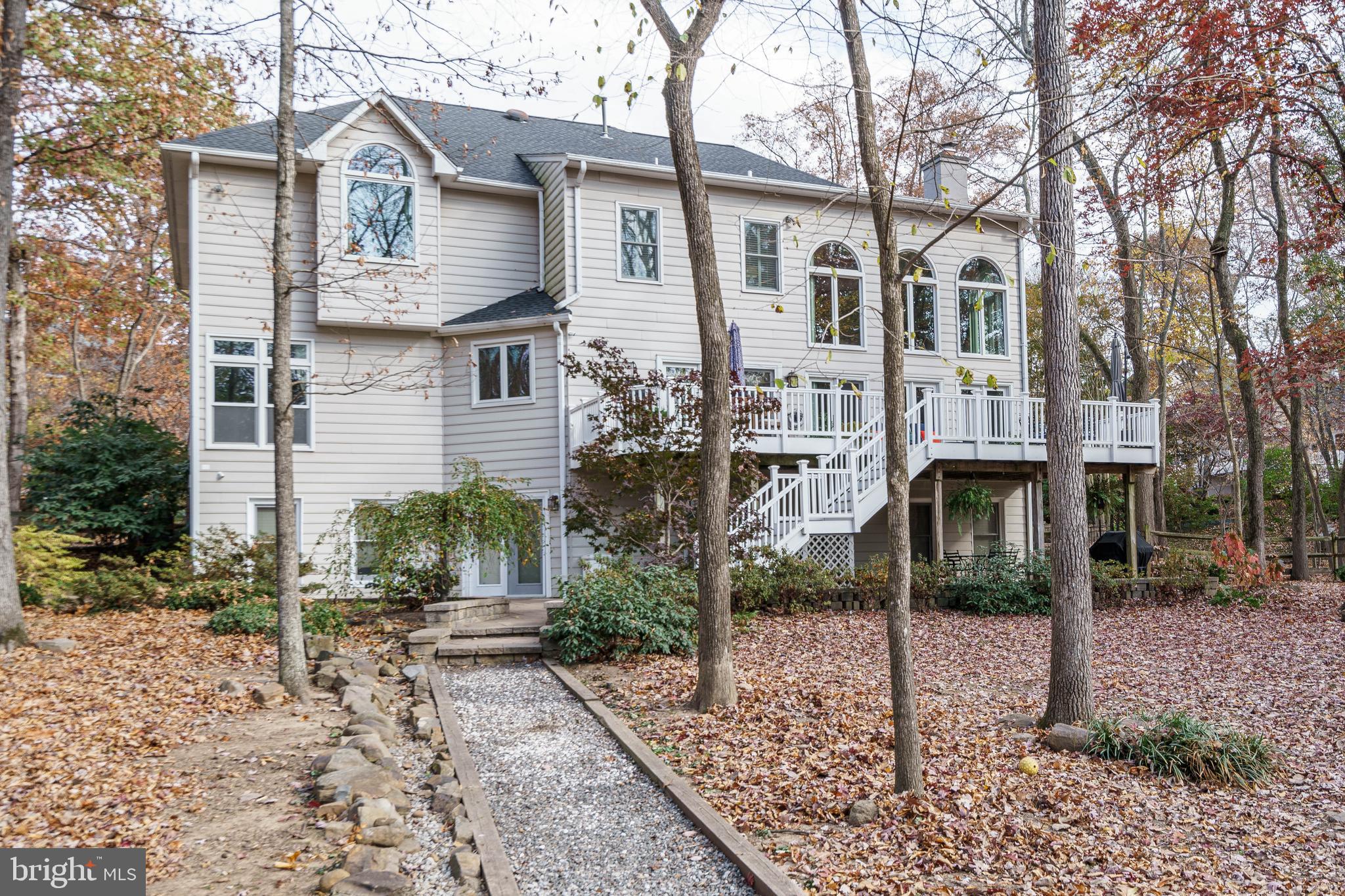 RESTON - Residential