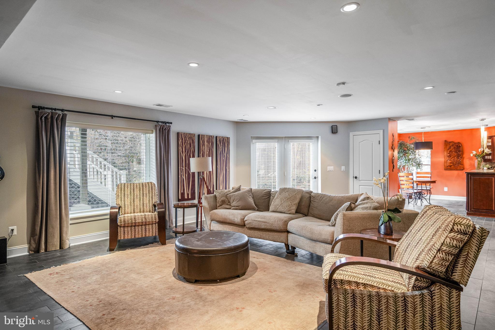 RESTON - Residential