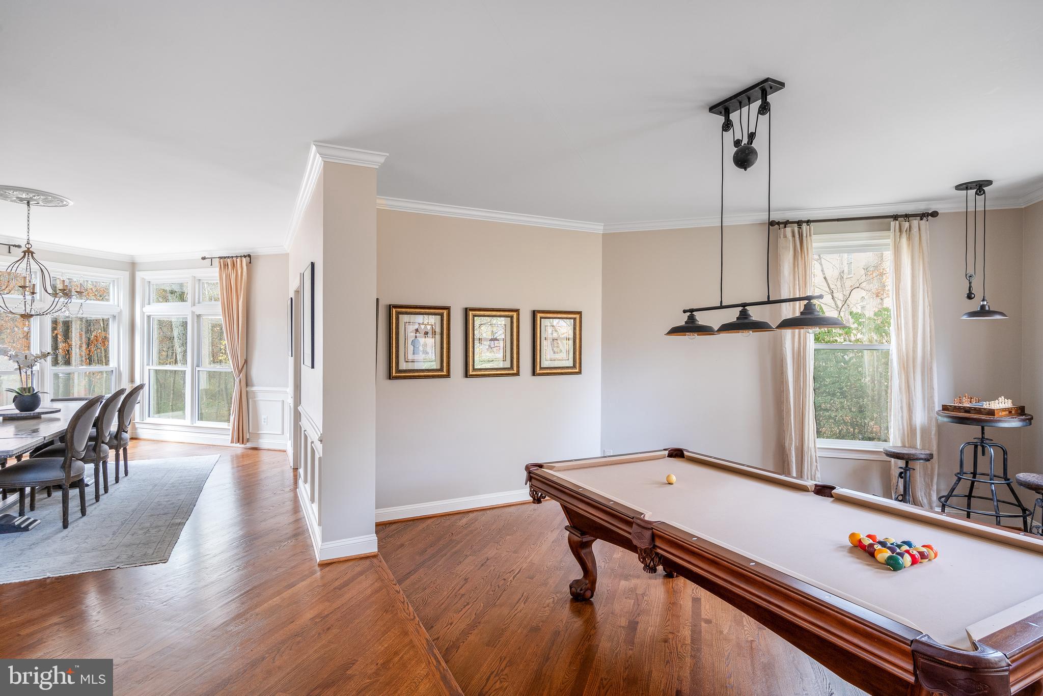 RESTON - Residential