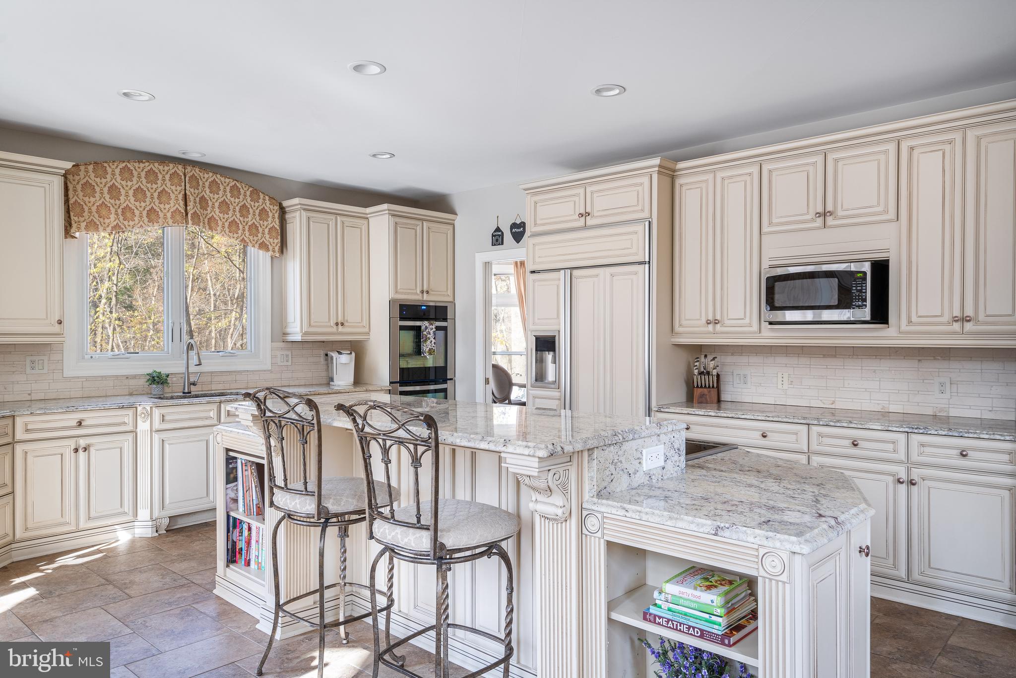 RESTON - Residential