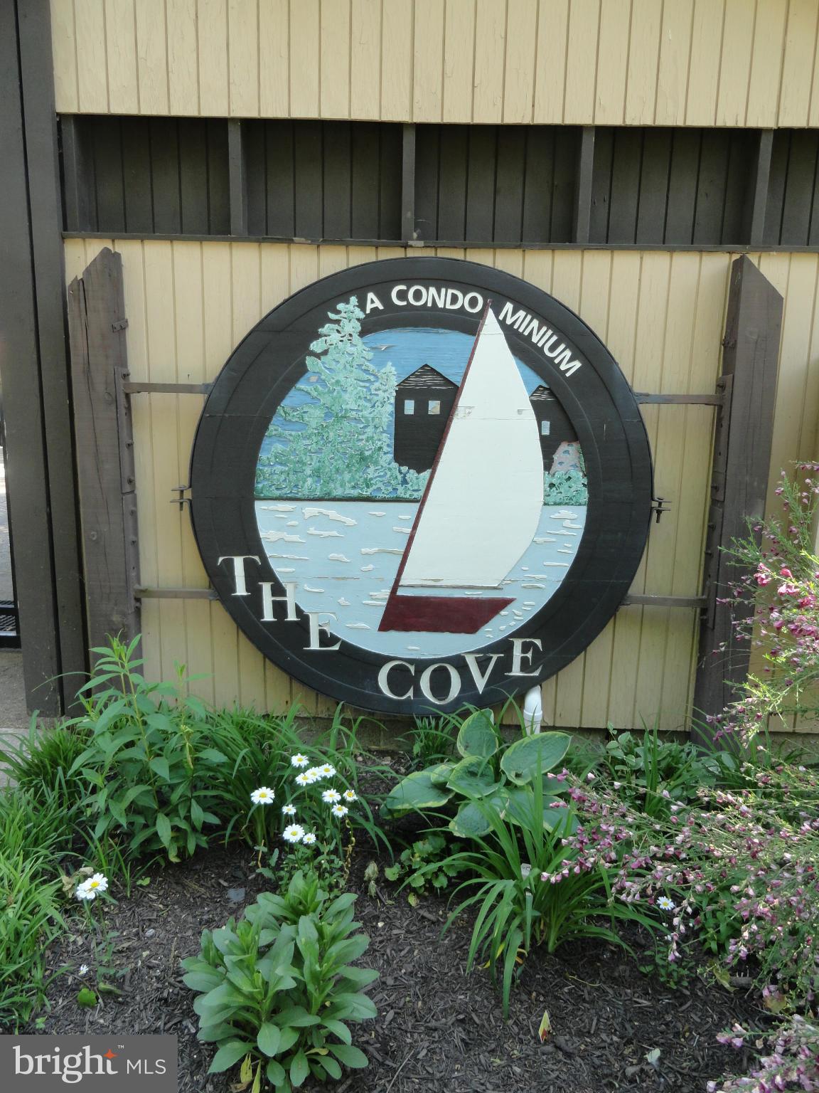 WILDE LAKE - Residential