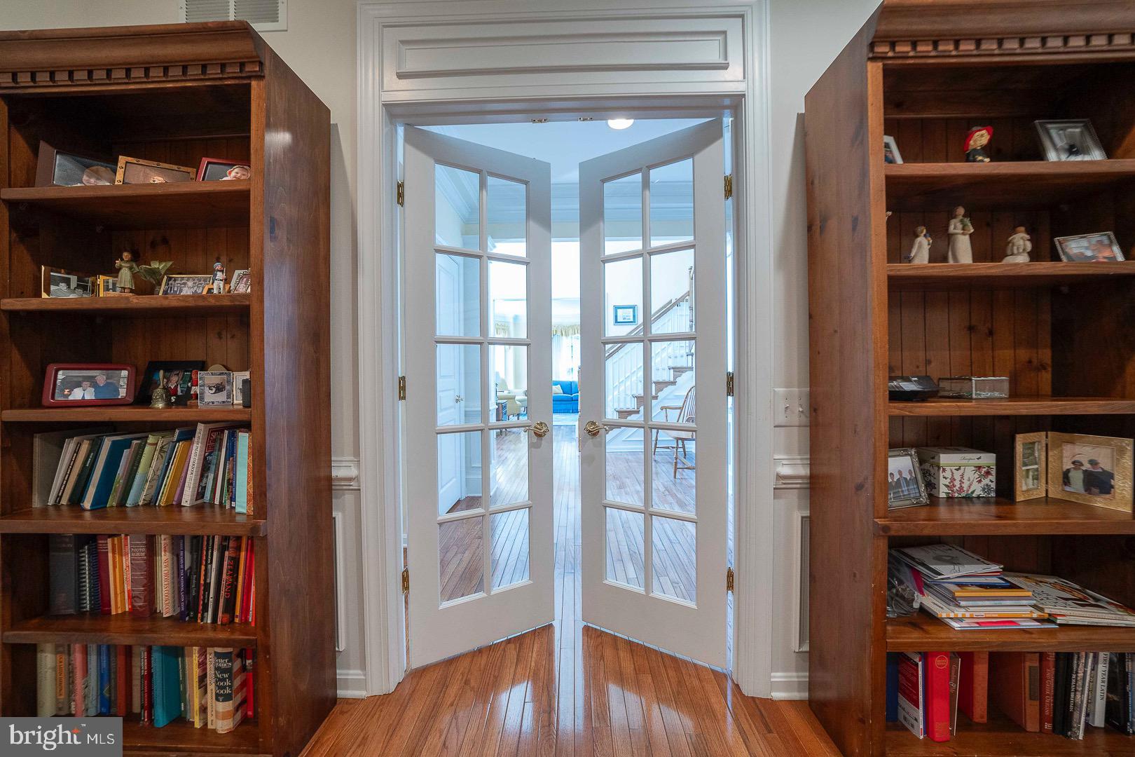 SPRINGTON POINTE WOODS - Residential