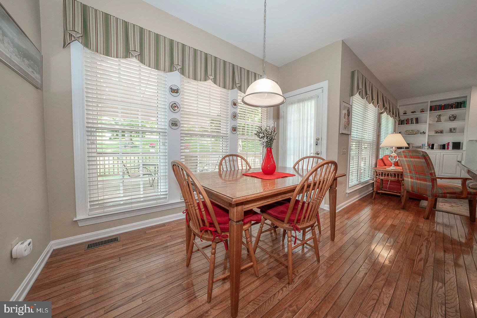 SPRINGTON POINTE WOODS - Residential