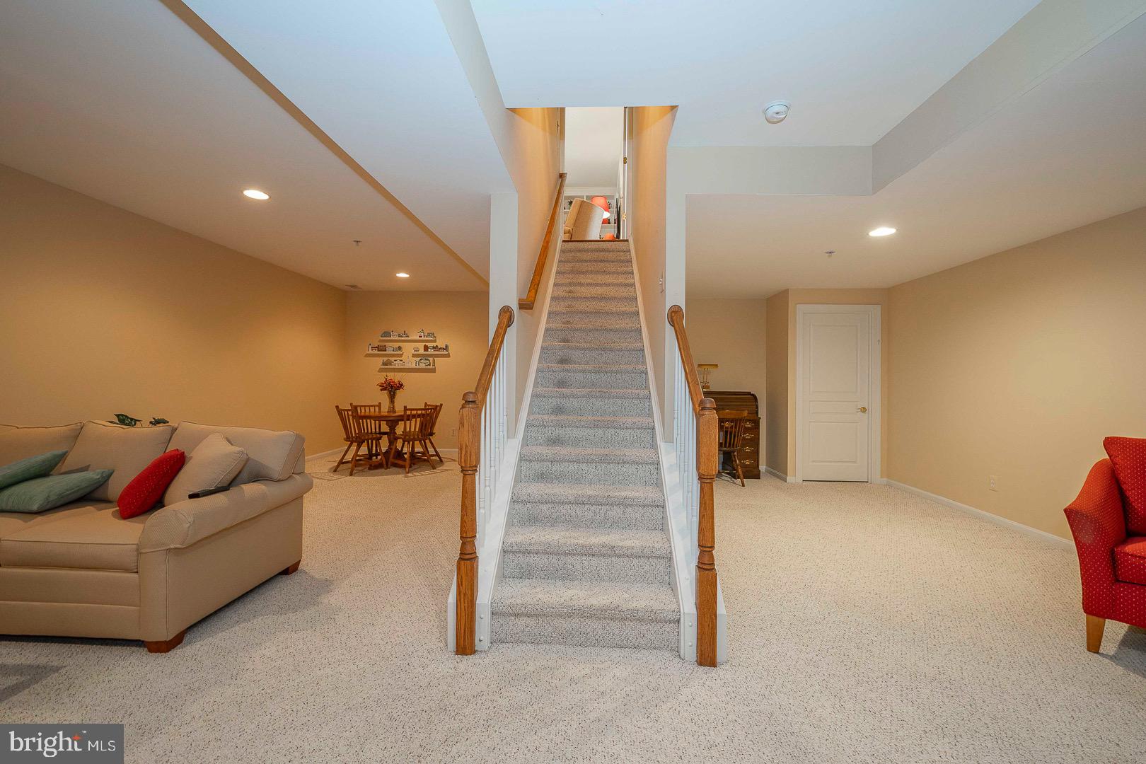 SPRINGTON POINTE WOODS - Residential