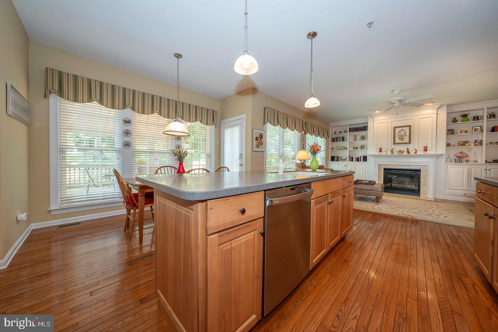 SPRINGTON POINTE WOODS - Residential