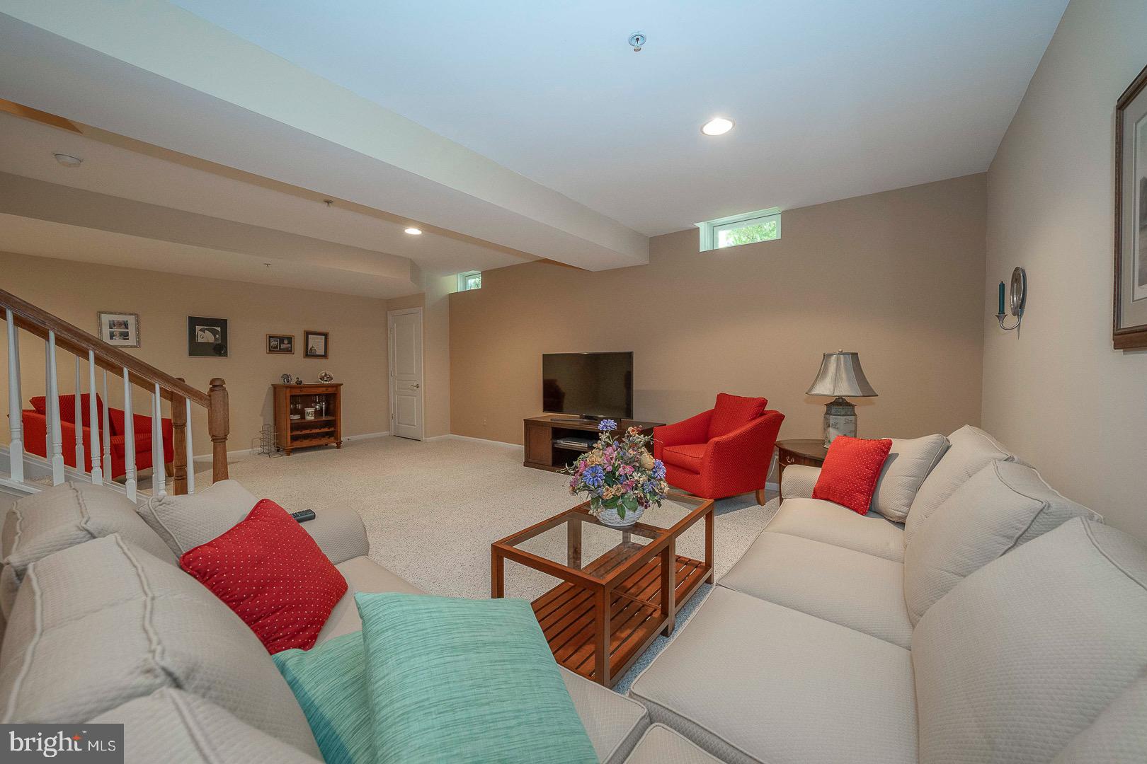 SPRINGTON POINTE WOODS - Residential